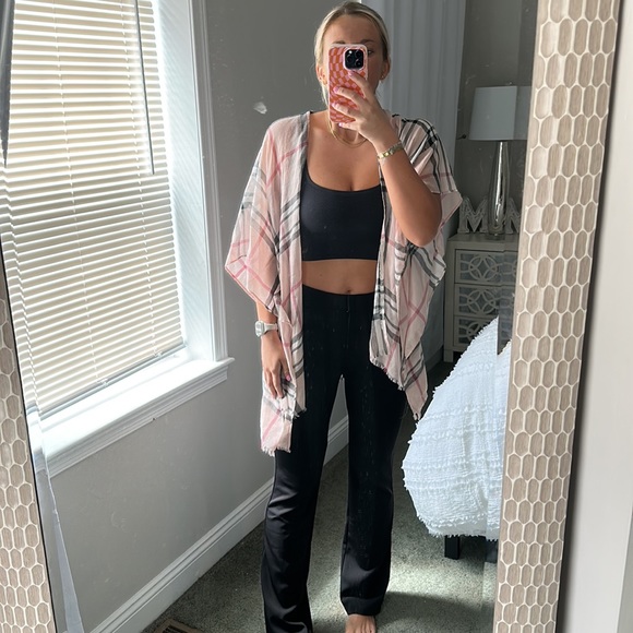 Shawl - Picture 2 of 2